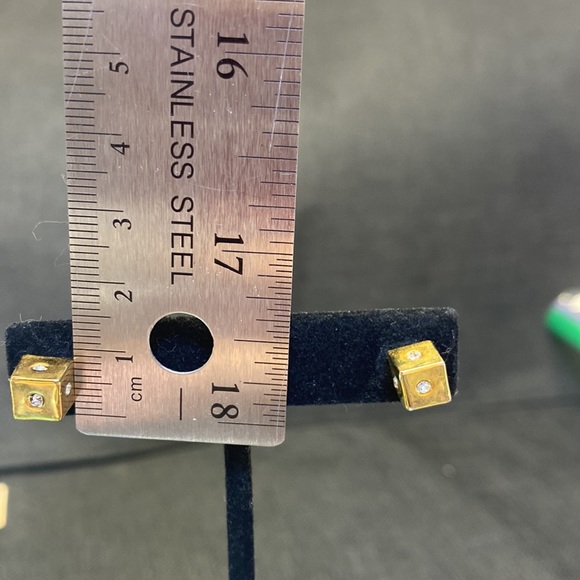 Gold Dice Earrings - Picture 5 of 5